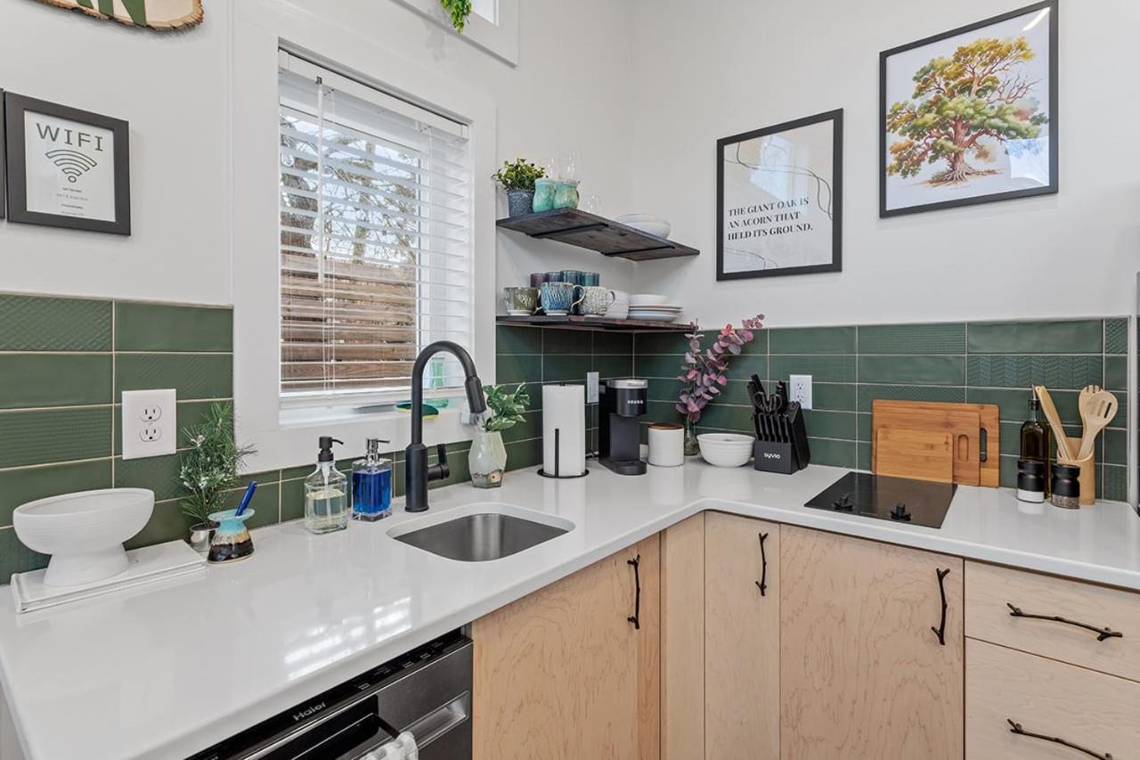 The Acorn - Tiny House In Historic Oakwood Villa Raleigh Ngoại thất bức ảnh
